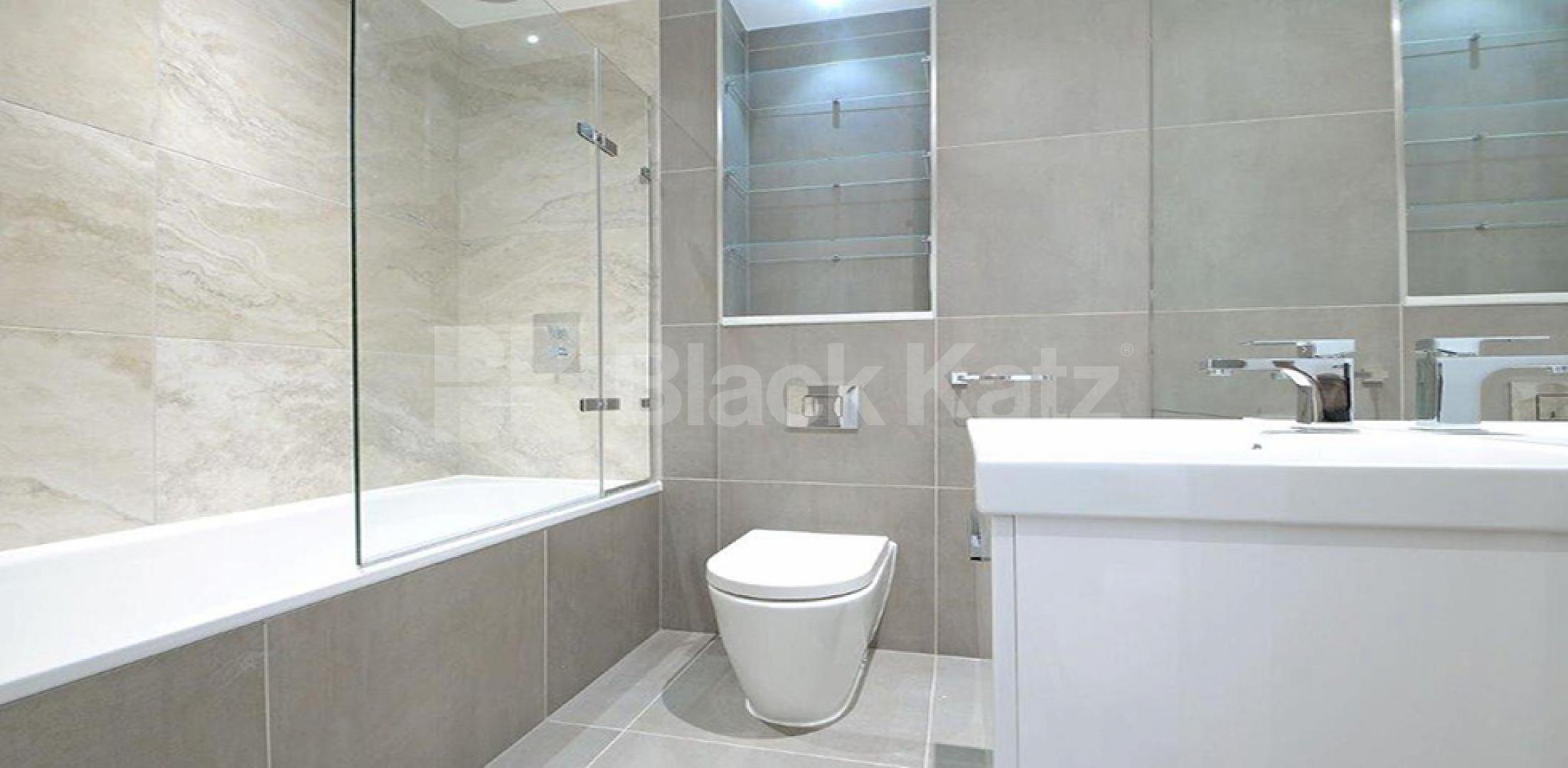 			NEW INSTRUCTION , 1 Bedroom, 1 bath, 1 reception Apartment			 Rosler Building. Ewer Street., London Bridge